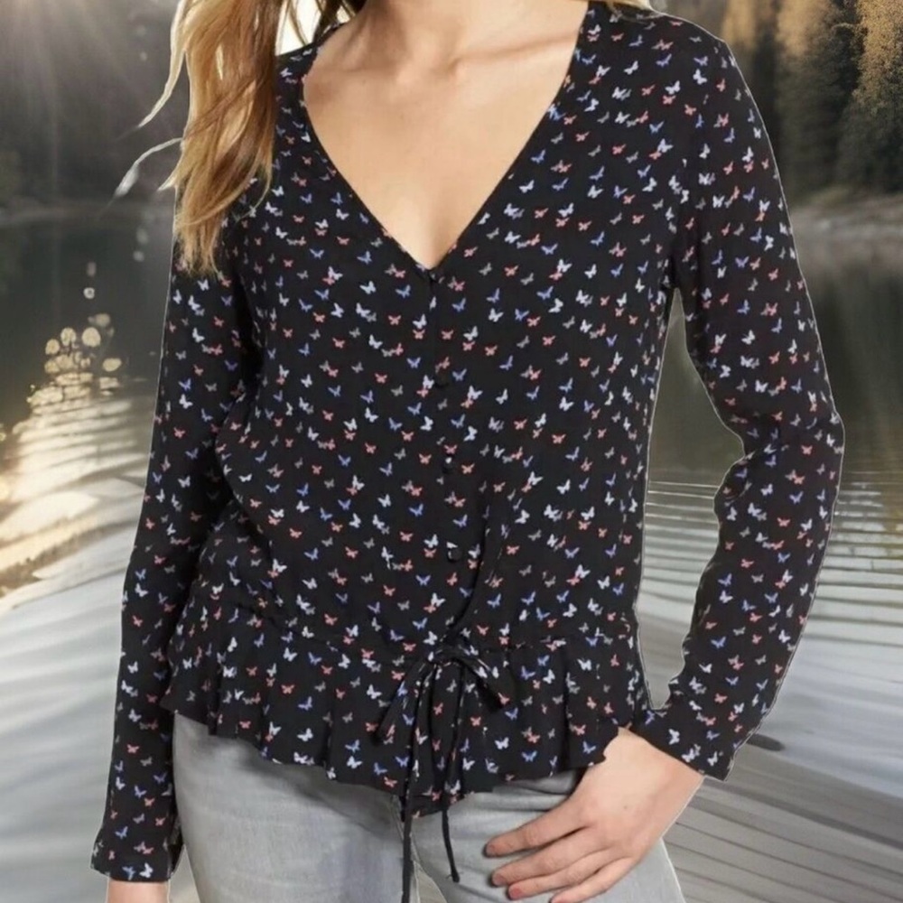 NWOT Butterfly Motif Blouse Small